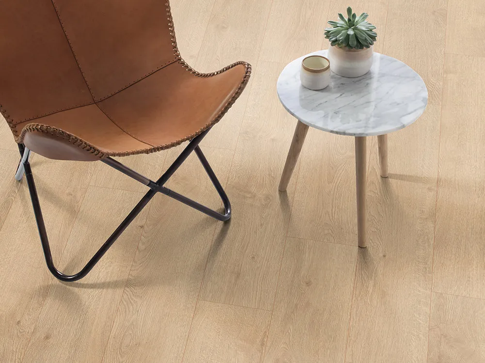 Ламинат Egger EPL046 Дуб Ньюбери светлый